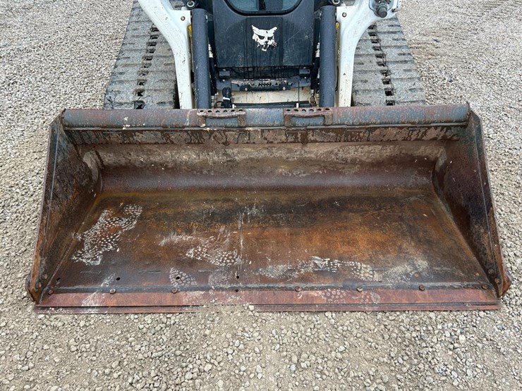 2022-bobcat-t76-image-9