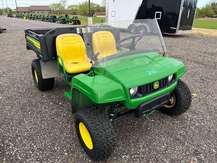john-deere-tx-4x2-image-1