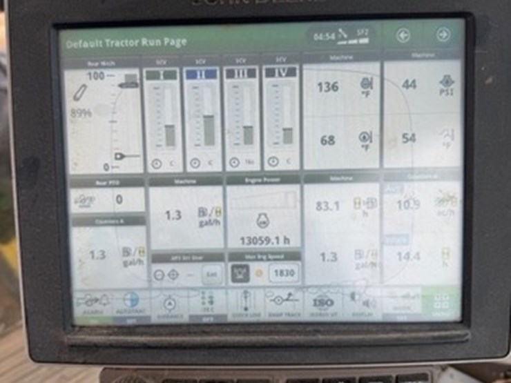john-deere-8245r-image-6