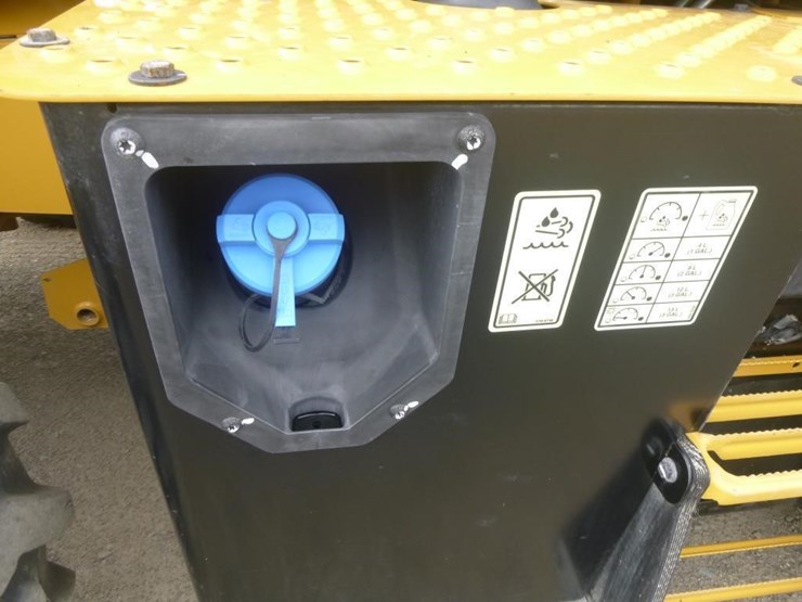 2023-caterpillar-420-xe-image-48
