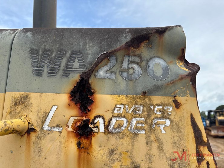 1998-komatsu-wa250-3l-image-12