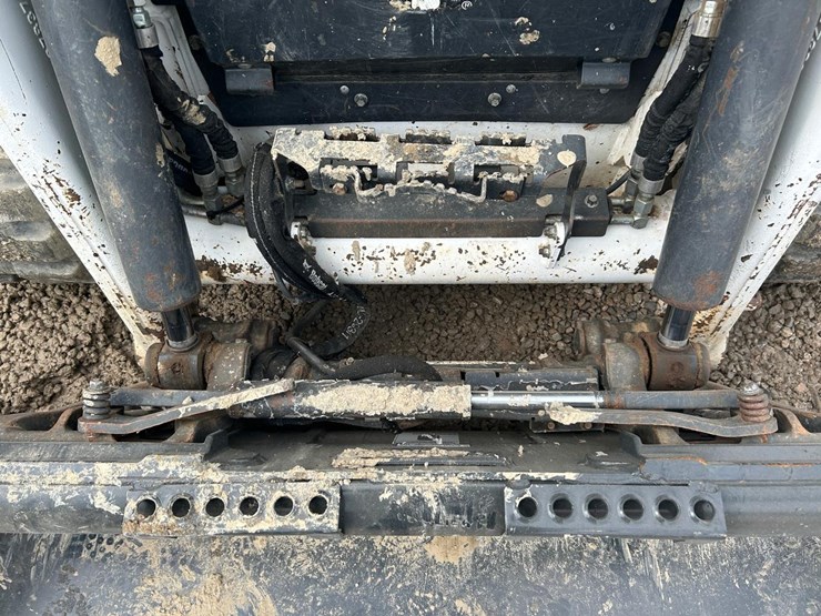 2023-bobcat-t76-image-10