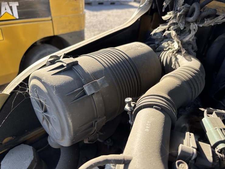 2020-caterpillar-2c6000-image-29