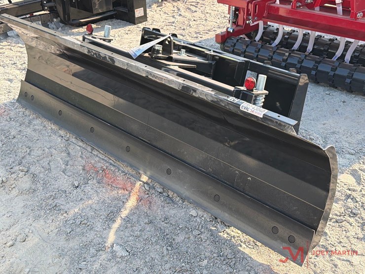 new/unused-spa84-hydraulic-dozer-blade-skid-steer-quick-attach-image-2
