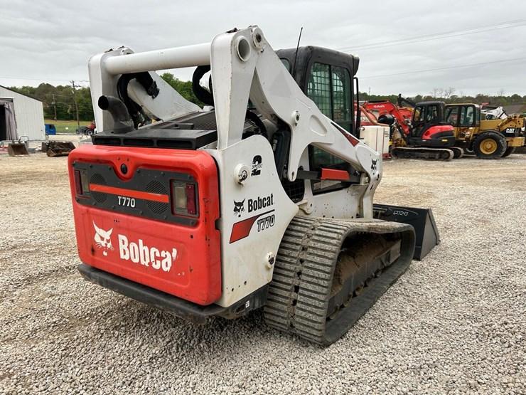2020-bobcat-t770-image-4