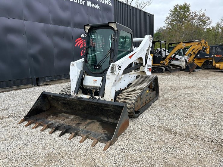 2017-bobcat-t870-image-8