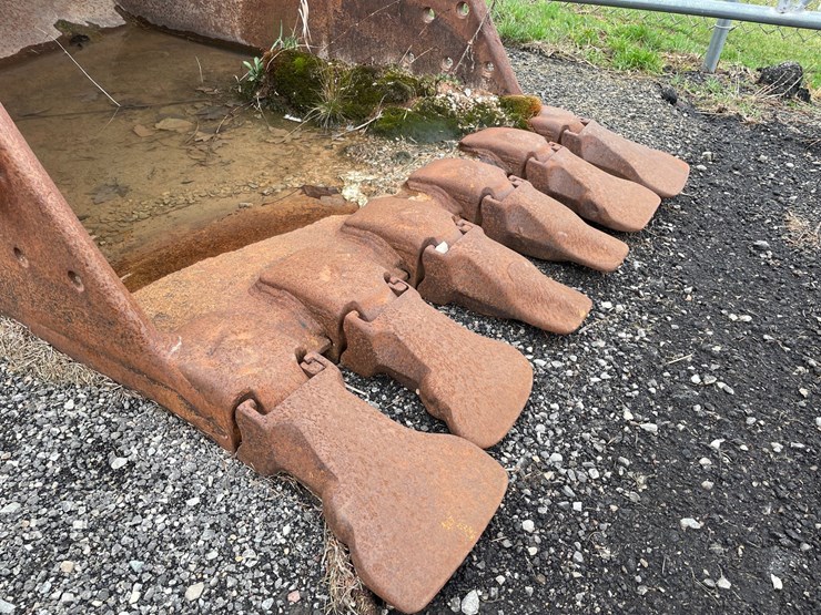 #5003-•-excavator-bucket-image-9