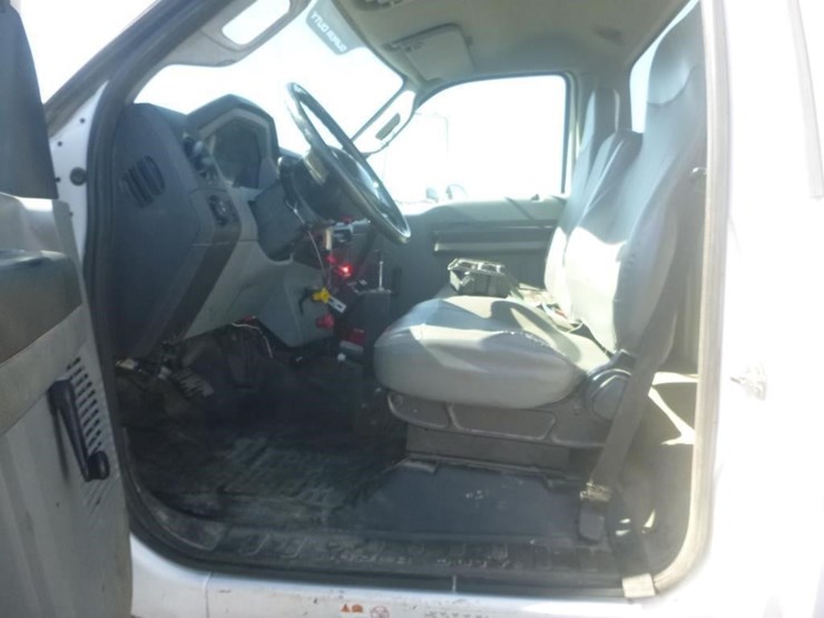 2015-ford-f750-image-14