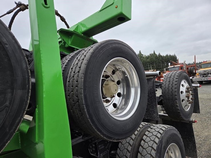 2015-kenworth-t800-image-45