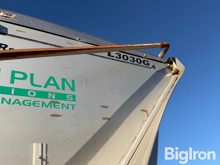 2011-john-deere-4930-image-17