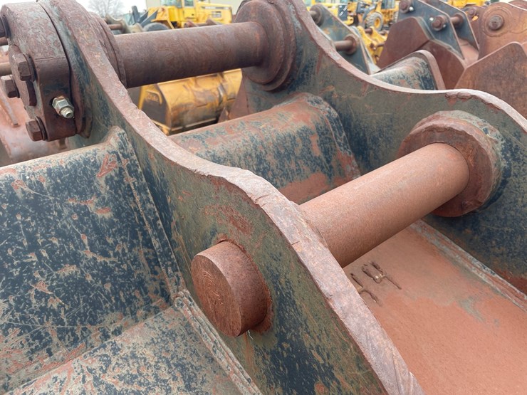 #5003-•-excavator-bucket-image-13