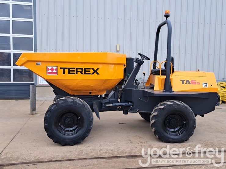 terex-6-ton-swivel-skip-dumper,-roll-bar-image-2
