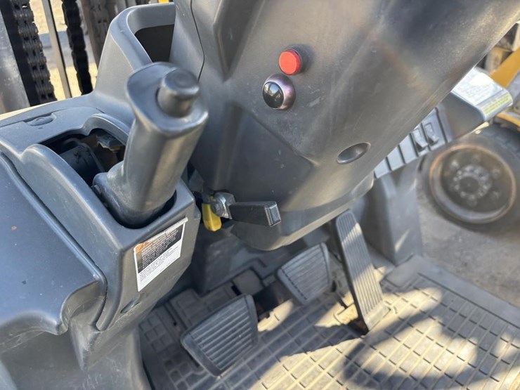 2020-caterpillar-2c6000-image-17