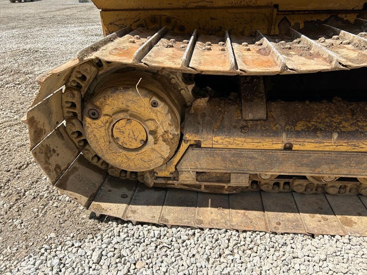 caterpillar-d4g-lgp-image-12