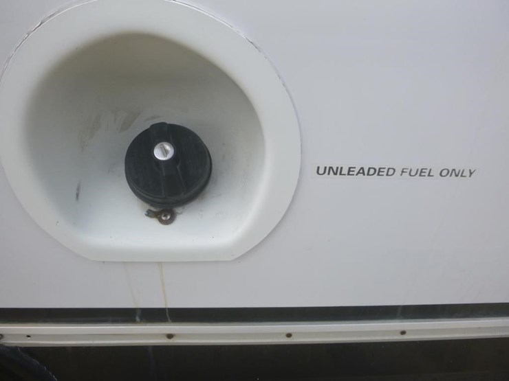 2008-ford-e450-image-17