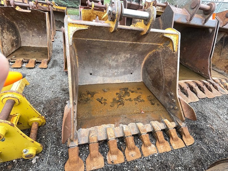 #5020-•-excavator-bucket-image-1