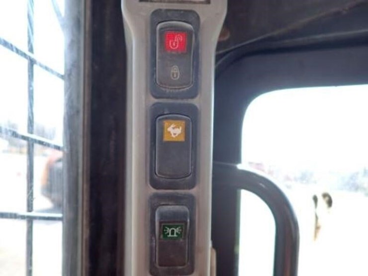 2017-case-sv300-image-19