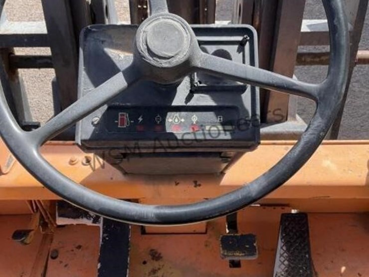 caterpillar-t150d-forklift-image-16