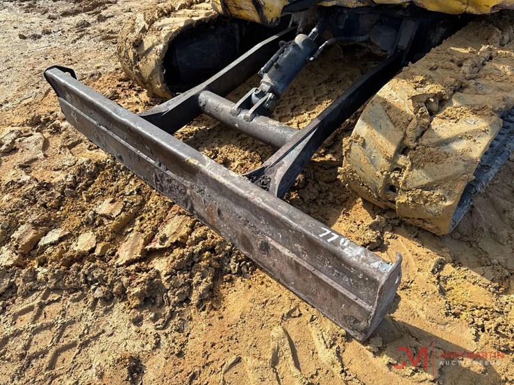 2014-komatsu-pc45mr-3-image-11