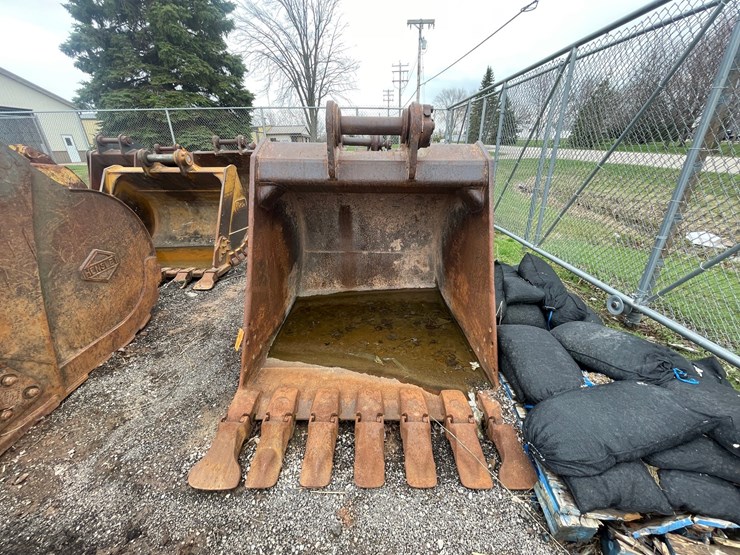 #5001-•-excavator-bucket-image-8