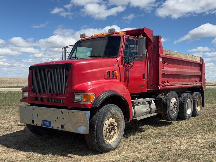 2003-sterling-lt9500-image-1
