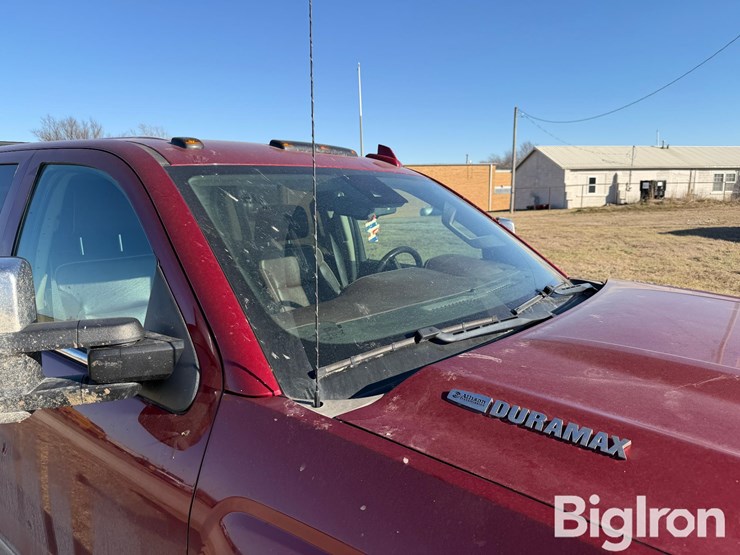 2019-chevrolet-silverado-3500-image-13