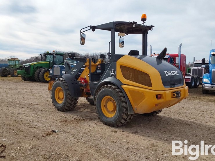 deere-204l-image-7