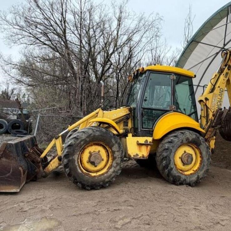 2001 NEW HOLLAND LB115