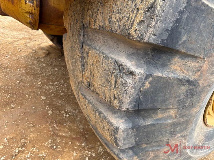 caterpillar-621f-image-22