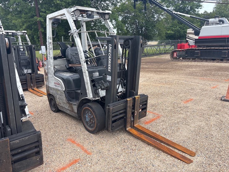 #16261-•-2015-nissan-cf50lp-forklift-image-2