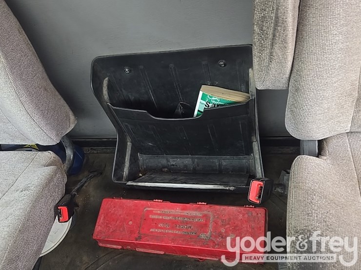 2019-freightliner-108sd-image-64