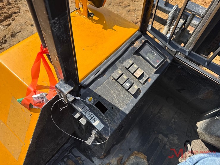 jcb-930-image-14