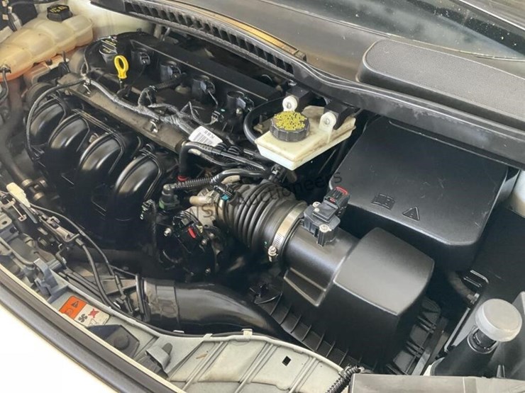 2015-ford-transit-connect-image-13