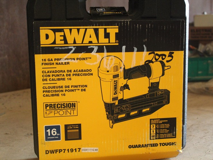#2005-•-dewalt-16ga-precision-point-finish-nailer-image-1