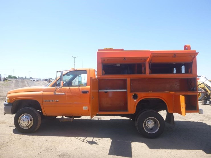 1999-dodge-ram-3500-image-6