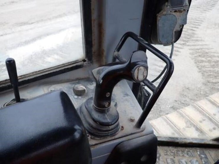 2002-deere-650h-lt-image-16