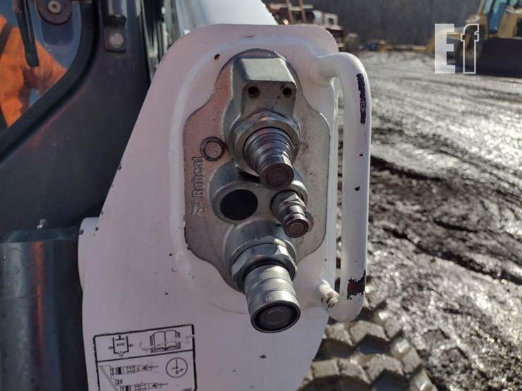 2019-bobcat-t770-image-17