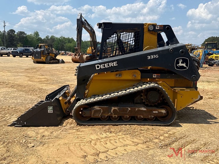 deere-331g-image-5