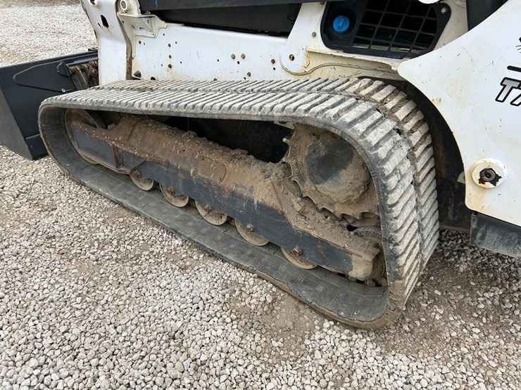 2020-bobcat-t770-image-17