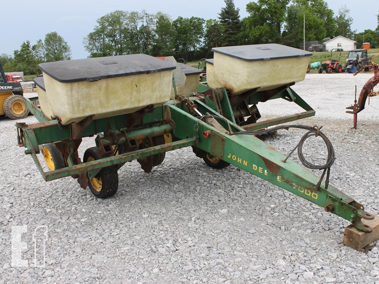 john-deere-7000-image-5