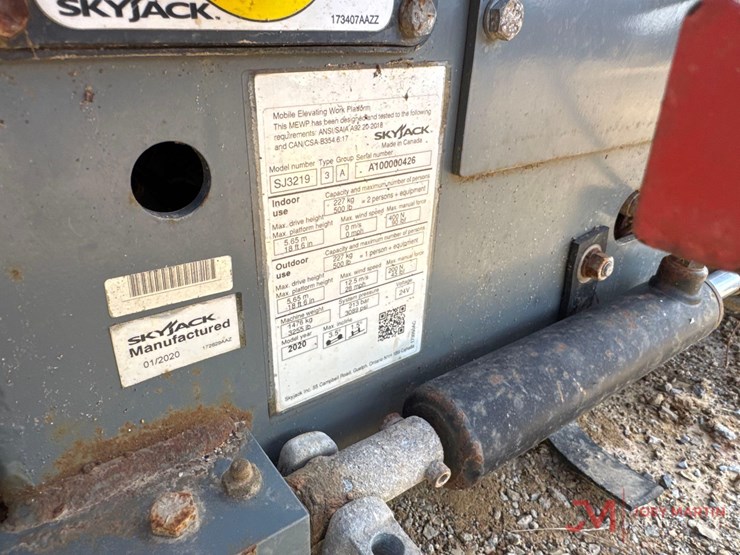2020-skyjack-sj3219-electric-scissor-lift-image-8