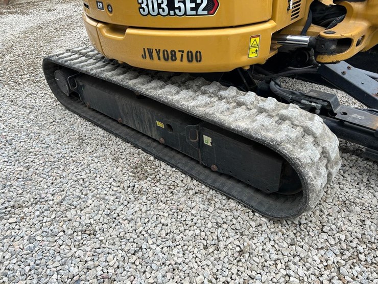 2021-caterpillar-303-image-11
