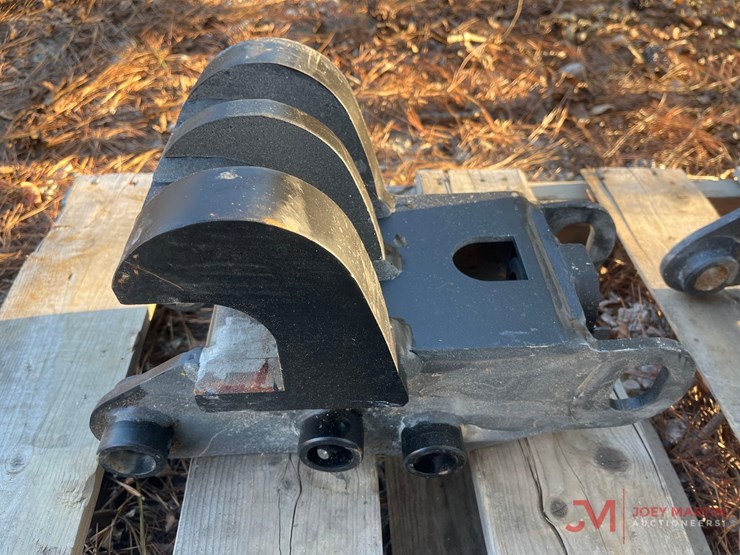 (1)-excavator-coupler-image-5