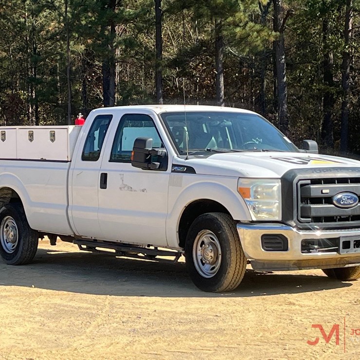 2013 FORD F250 XL