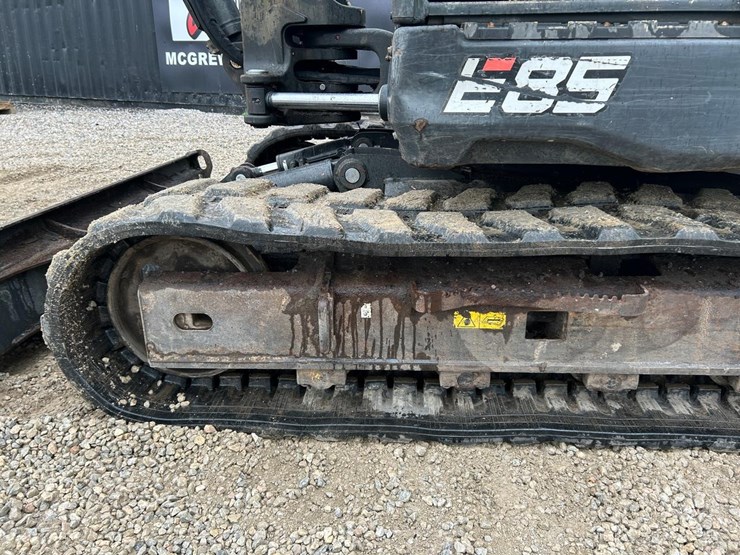 2018-bobcat-e85-image-16