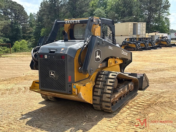 deere-331g-image-3