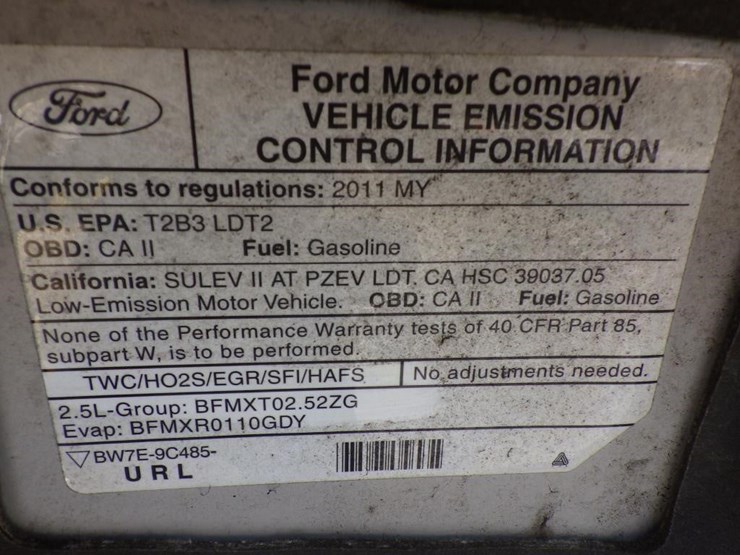 2011-ford-escape-image-13
