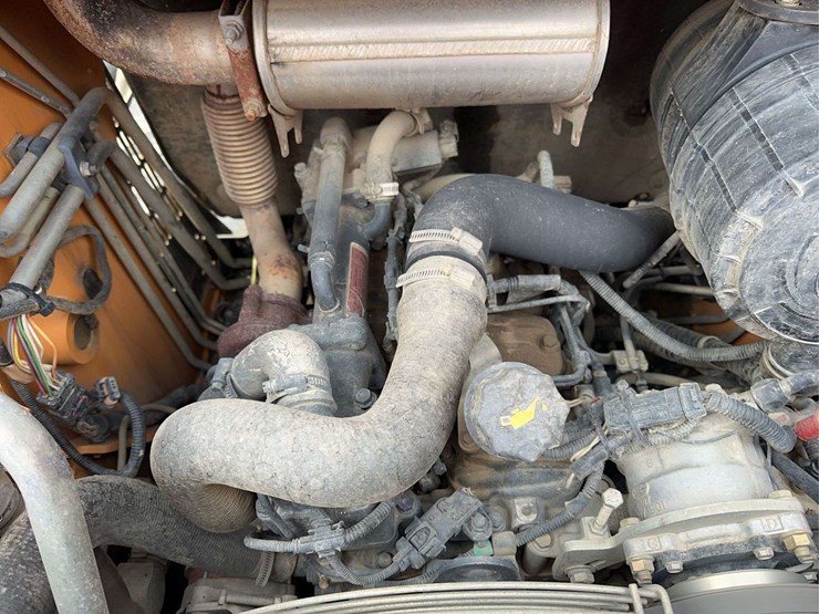 2012-case-tr270-image-21