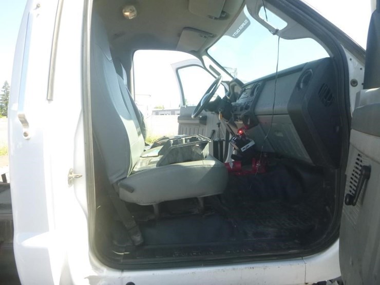 2015-ford-f750-image-15