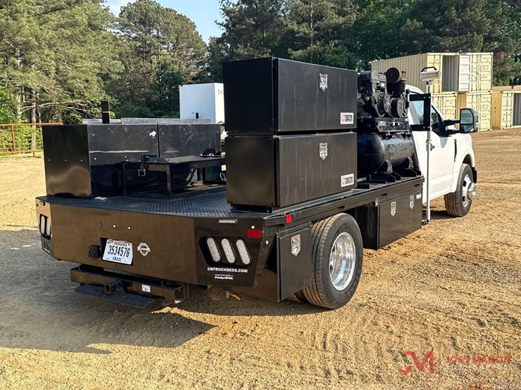2020-ford-f350-xl-image-3